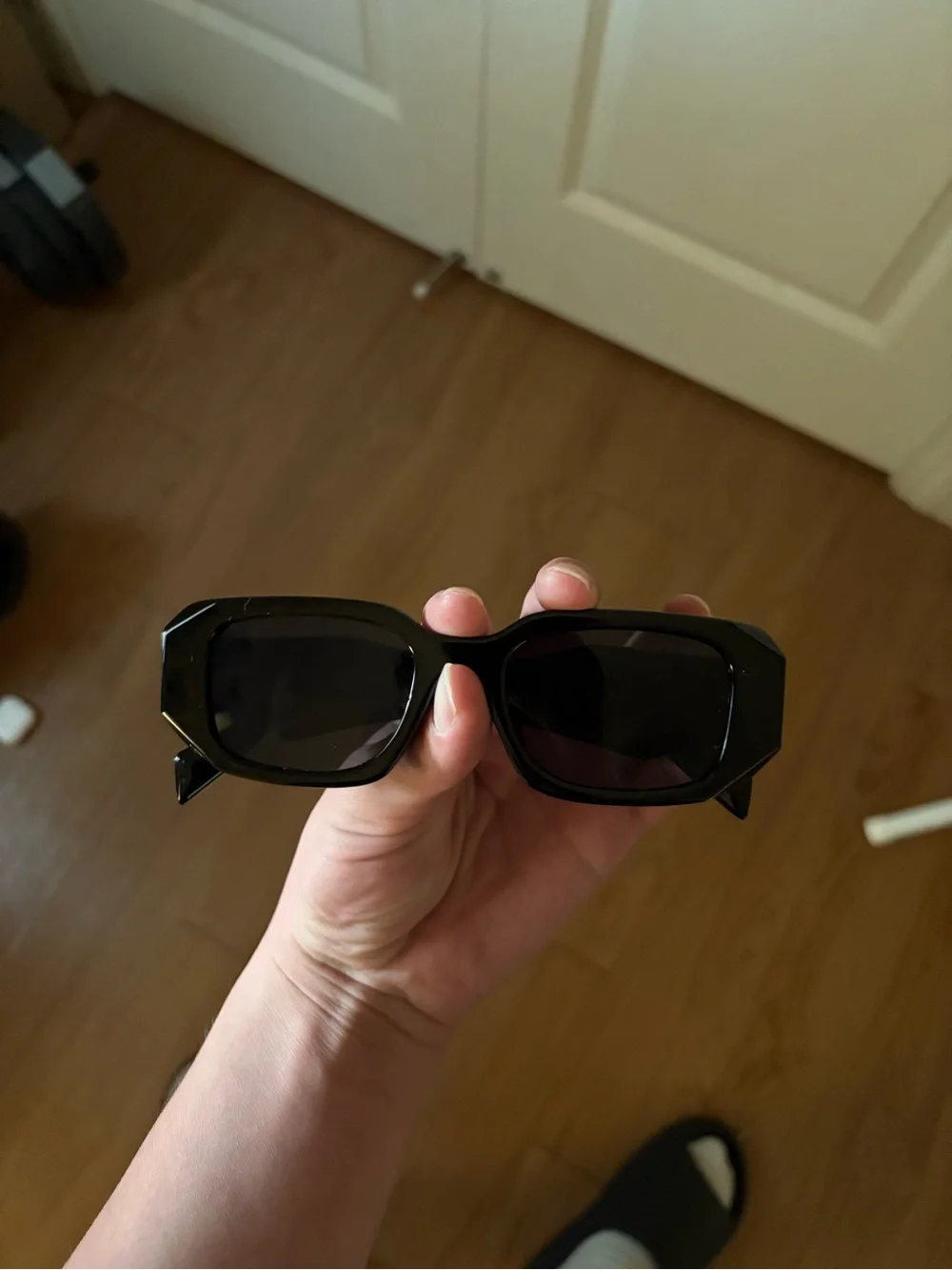 & Other Stories Black Rectangular Women's Sunglasses